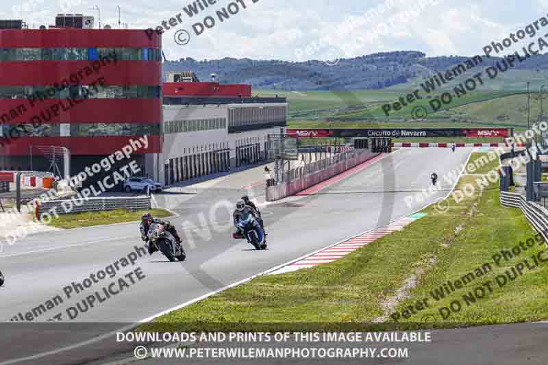 cadwell no limits trackday;cadwell park;cadwell park photographs;cadwell trackday photographs;enduro digital images;event digital images;eventdigitalimages;navarra;no limits trackdays;peter wileman photography;racing digital images;trackday digital images;trackday photos